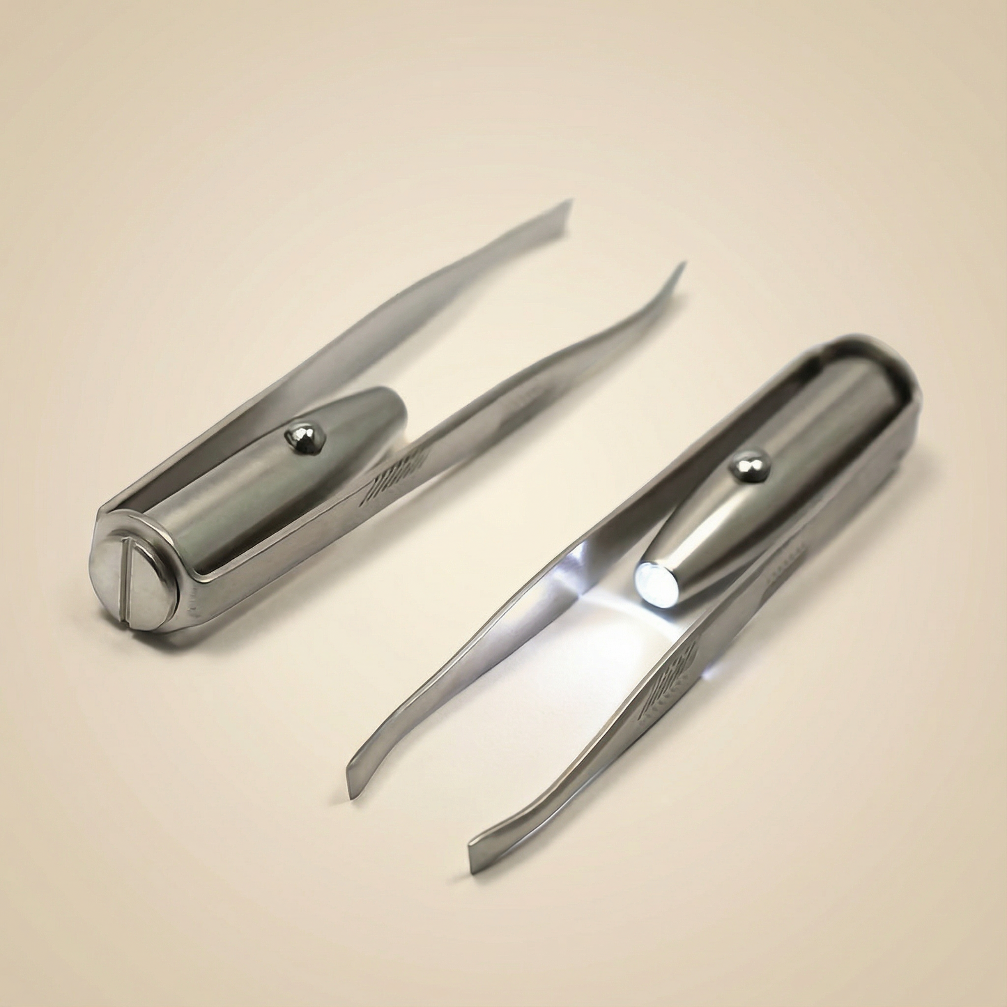 Pinzeta LED z oceli